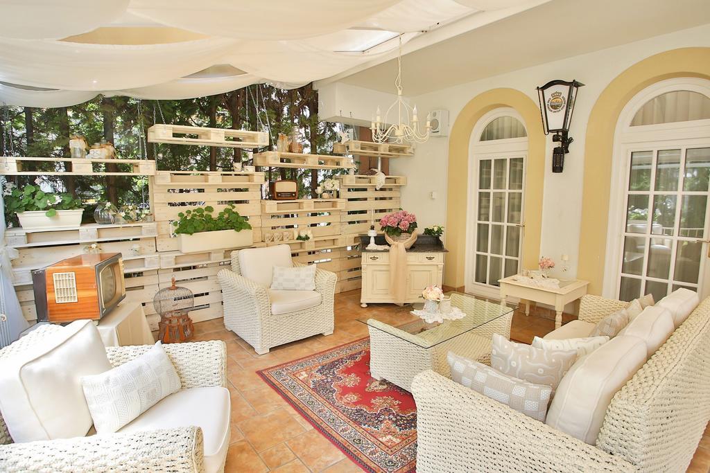Hotel Rittinger Bonyhád المظهر الخارجي الصورة