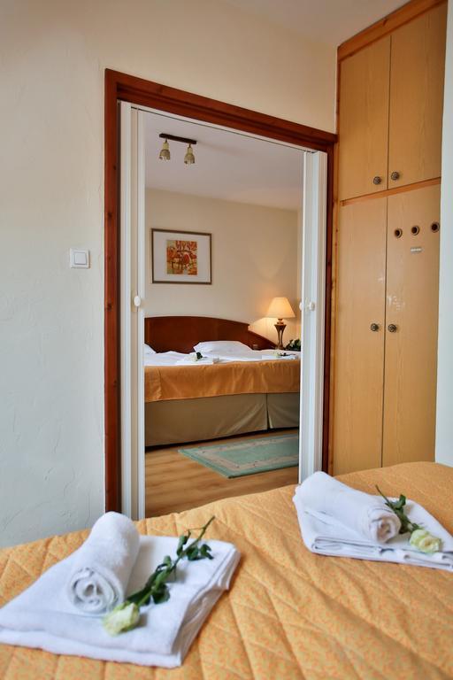 Hotel Rittinger Bonyhád الغرفة الصورة
